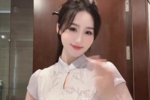 好看，爱看！穿上旗袍的果果，真显身材呀！